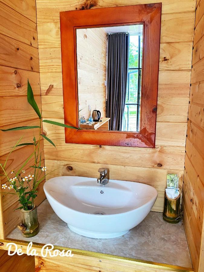 Homestay De La Rosa - Con Dao Chi Khu Co Ong ภายนอก รูปภาพ